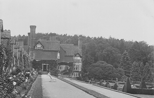 Preen Manor